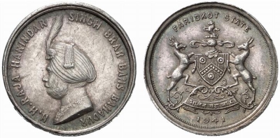 Faridkot, Medallic Rupee, AD1941
Issued during the Viceregal visit to the state in 1941.
New York Sale, Auction XI (11.01.2006)
THE MICHAEL SARNEFORS COLLECTION OF INDIAN COINS (part I)
PRINCELY STATES
FARIDKOT
No.: 506
Estimate: $ 800
d=24 mm
Harindar Singh, 1918-1949 AD. Nazarana Rupee. AR 8.91g. 1941. KM YM2. Very rare. Minor marks.
Extremely fine

